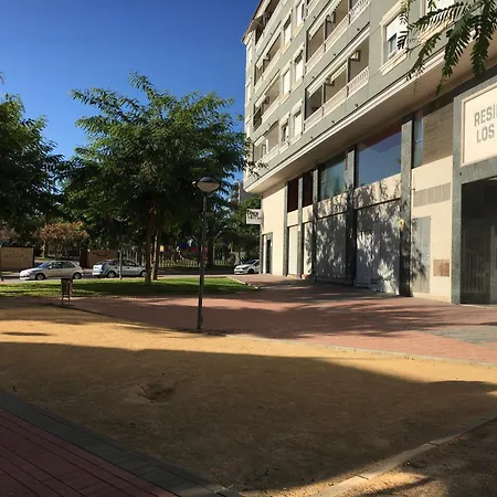 Sunny Escape In Апартаменты